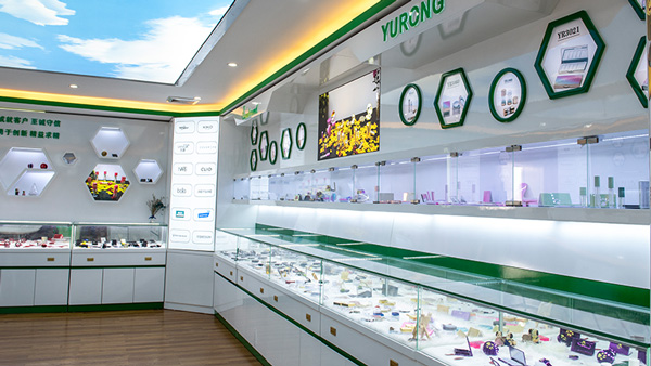 塑膠模具設(shè)計(jì)工資一般多少？【模具設(shè)計(jì)就業(yè)前景】